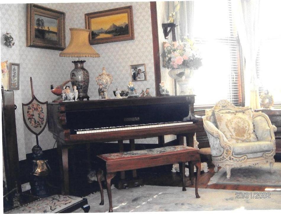 Manor House B And B Larne Bagian luar foto