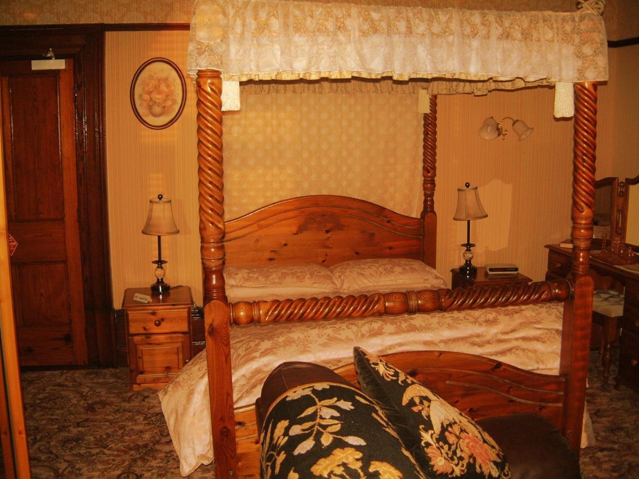 Manor House B And B Larne Bagian luar foto